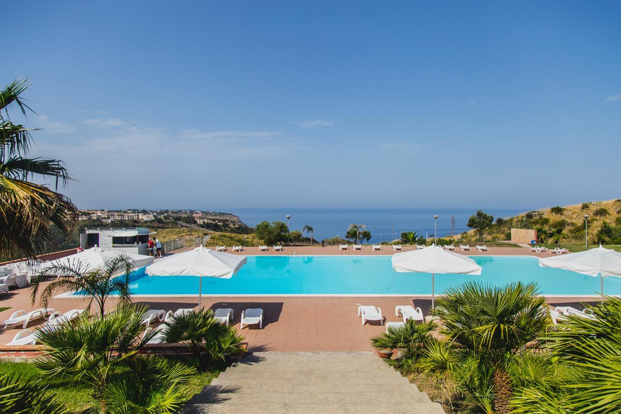Nelema Village Resort サン・ニコーラ・アルチェッラ エクステリア 写真