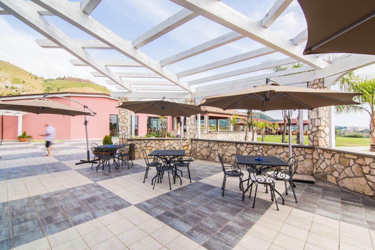 Nelema Village Resort サン・ニコーラ・アルチェッラ エクステリア 写真