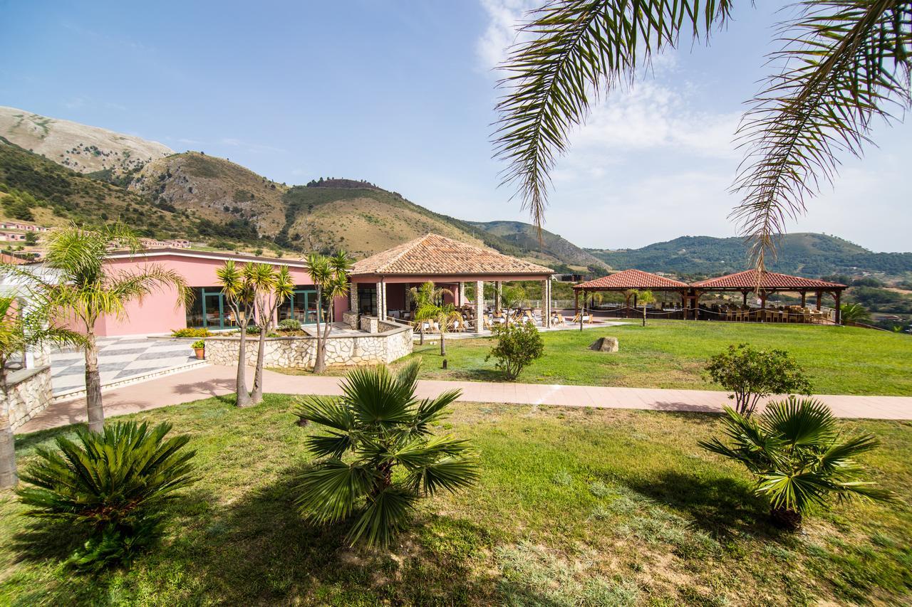 Nelema Village Resort サン・ニコーラ・アルチェッラ エクステリア 写真
