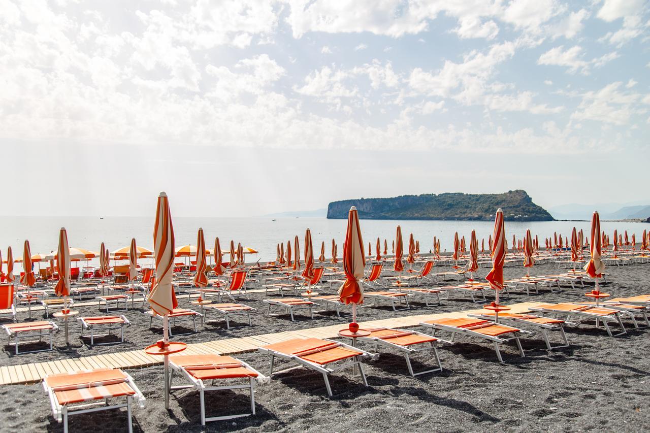 Nelema Village Resort サン・ニコーラ・アルチェッラ エクステリア 写真