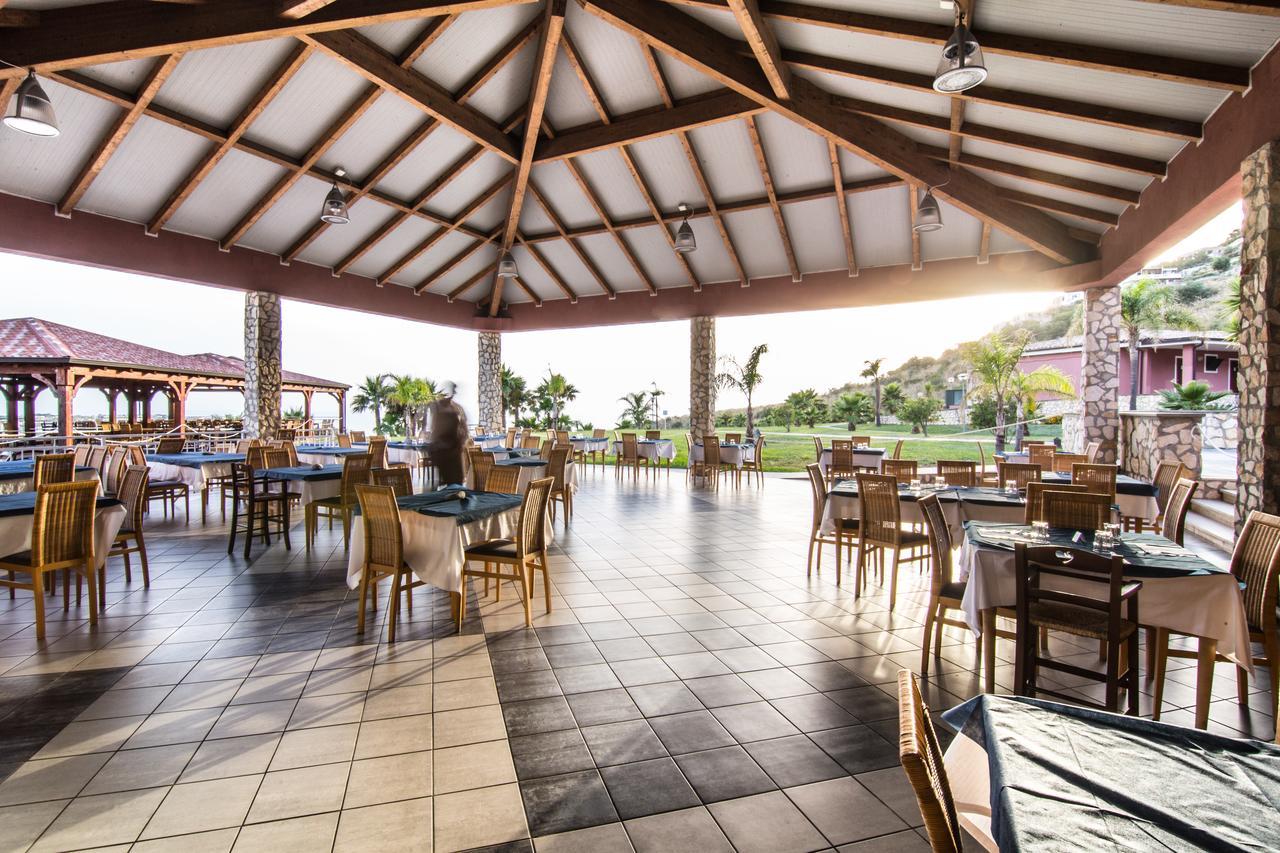 Nelema Village Resort サン・ニコーラ・アルチェッラ エクステリア 写真